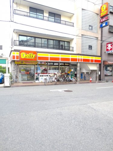 コンビニ　デイリーヤマザキ 浅香山駅前店（コンビニ）まで252m