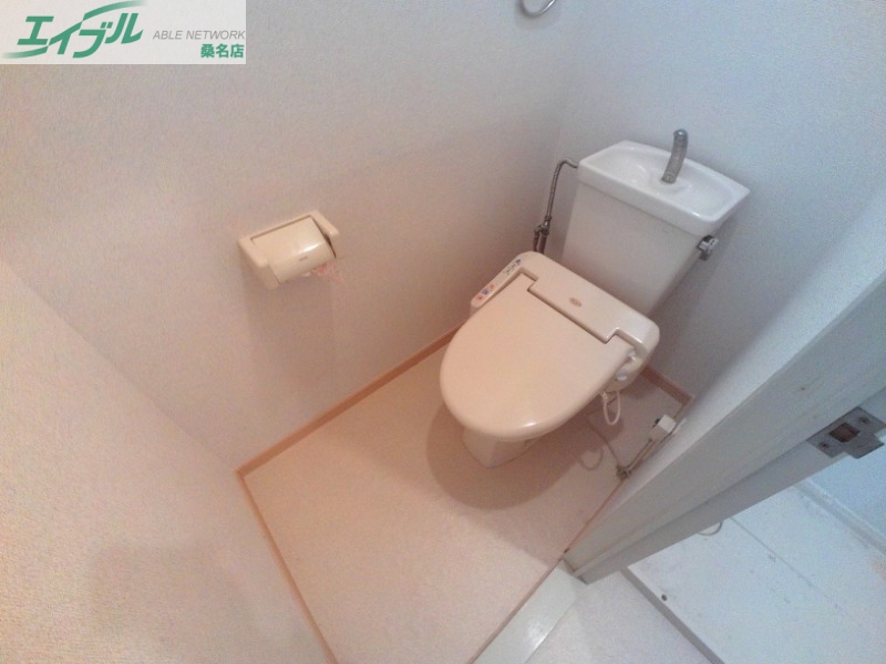 トイレ　同型参考写真