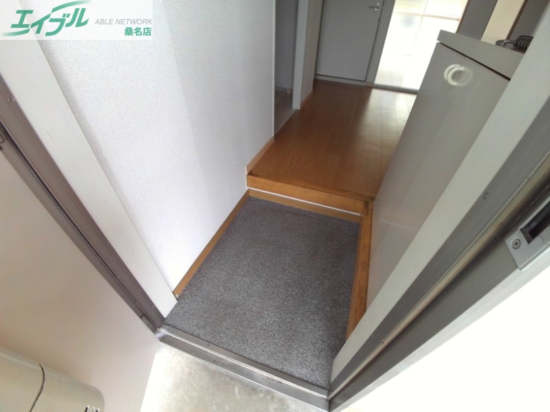 玄関　同型参考写真