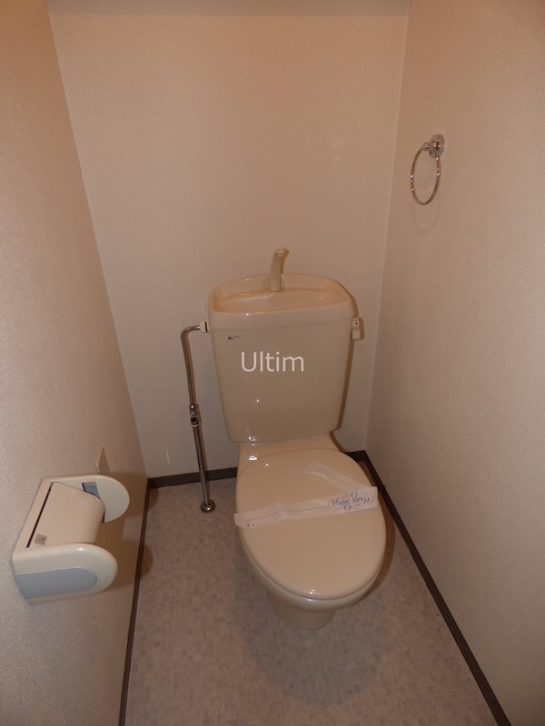 トイレ　※同タイプの他のお部屋です