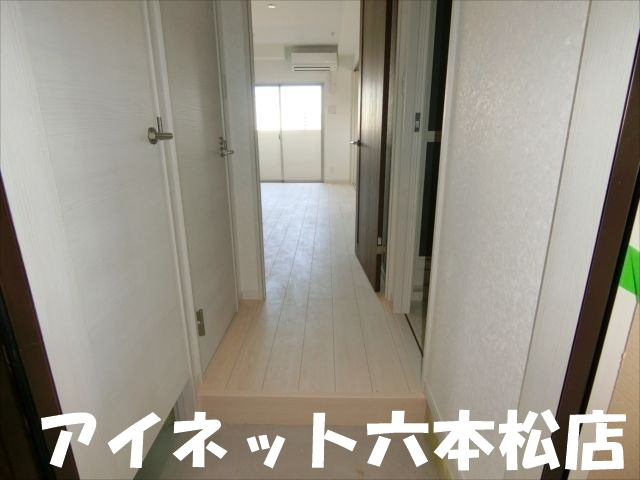 玄関　シューズボックス完備。