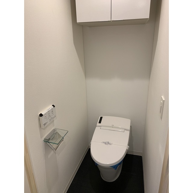 トイレ　※別部屋の参考写真です。