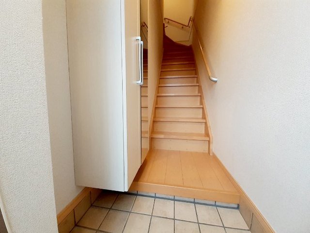 玄関　落ち着いた玄関です