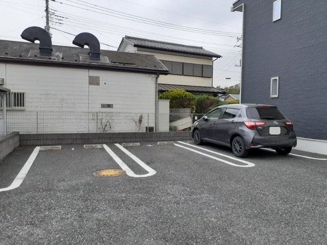 駐車場　駐車スペースもあります
