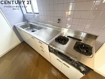 キッチン　壁付けキッチンでスペースを有効活用できます！