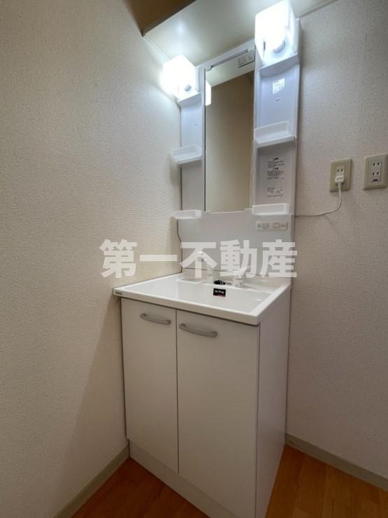 洗面設備　洗髪洗面化粧台