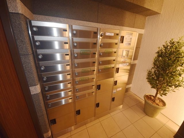 ショッピングセンター　AUROLA CITY（ショッピングセンター）まで349m