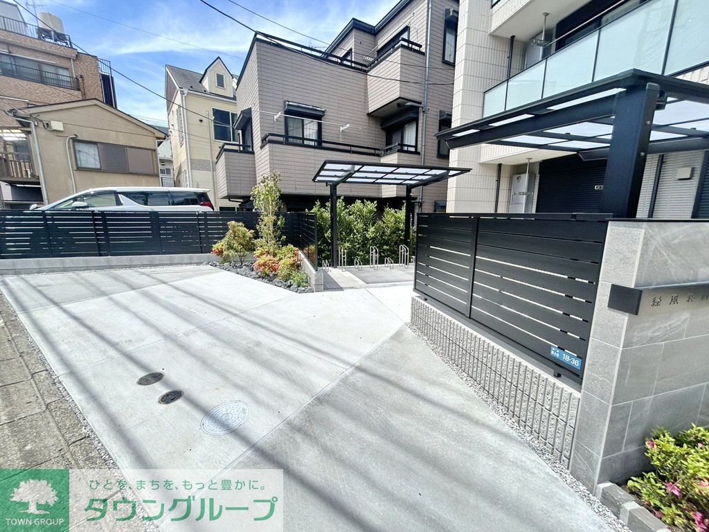駐車場　外観