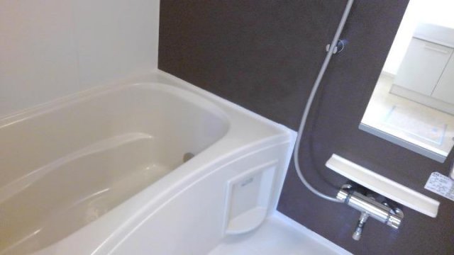 バス・シャワールーム　ゆったり過ごせるお風呂です