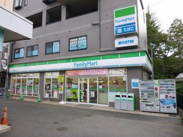 コンビニ　ファミリーマート豊島園駅前店（コンビニ）まで257m