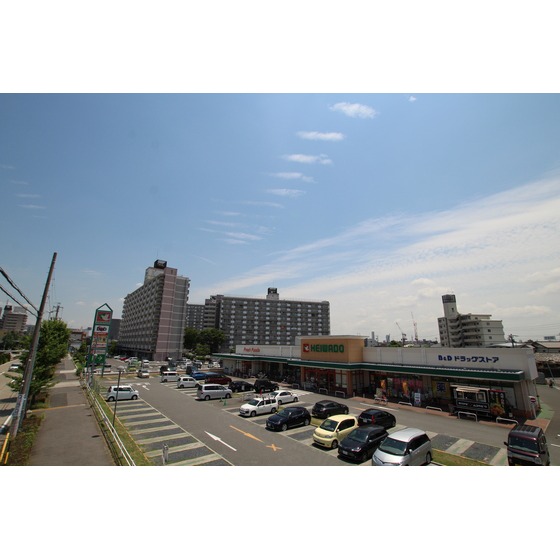 スーパー　平和堂豊成店（スーパー）まで308m