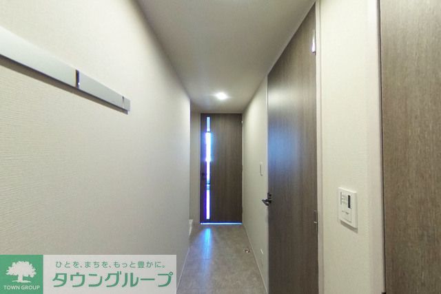 玄関　Aタイプ2021年11月撮影 同タイプ504号室のパノラマ…