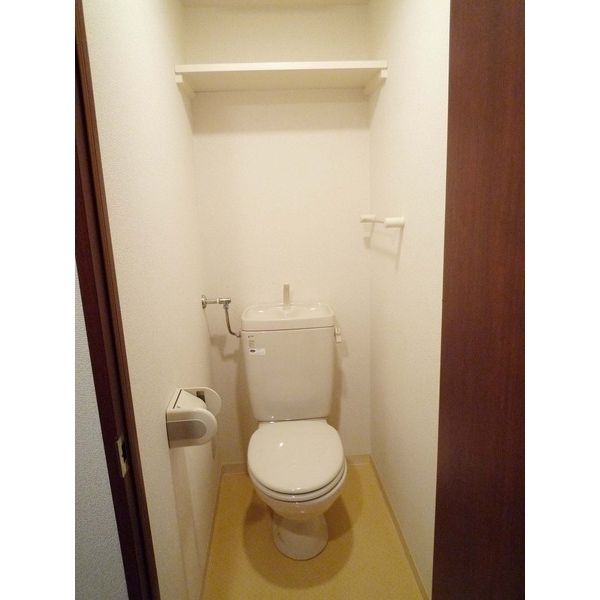 トイレ　ゆったりとした空間のトイレです
