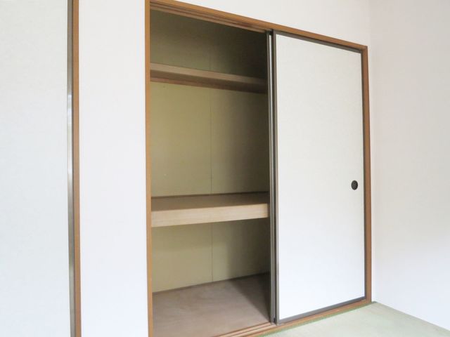 収納　押入です☆