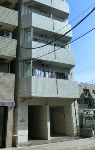 建物外観　☆最寄りの駅まで徒歩4分☆