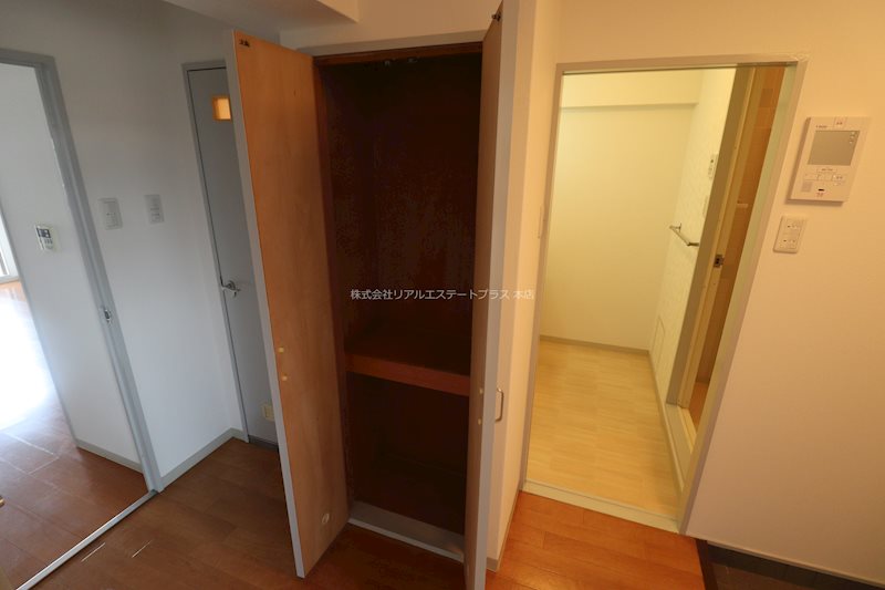 収納　他の部屋の室内写真となります。