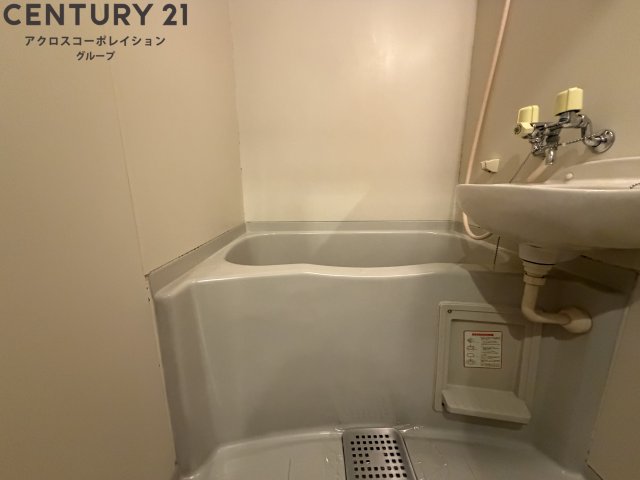 バス・シャワールーム　シンプルな2点ユニットバス