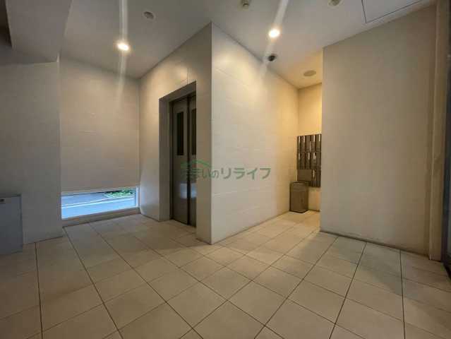 ロビー　エスティメゾン千駄木