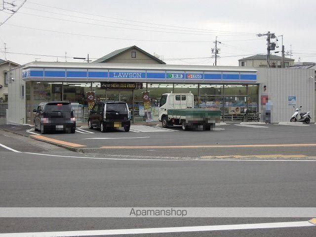 コンビニ　ローソン静岡大岩４丁目店（コンビニ）まで300m