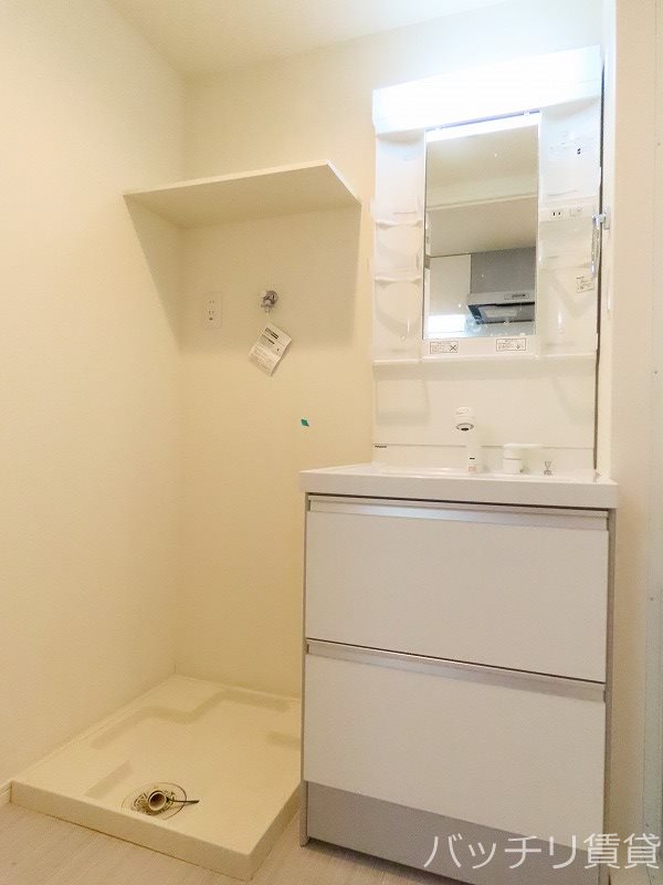 洗面設備　画像は同型タイプの為現状を優先致します。