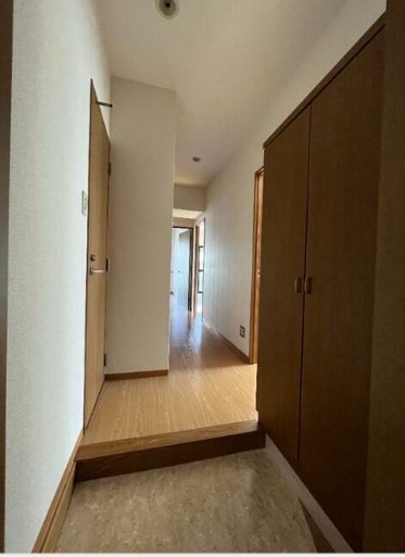 玄関　入口