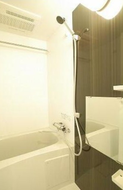 バス・シャワールーム　別部屋同仕様タイプ