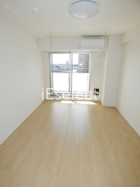 居室・リビング　9.2帖の広々としたお部屋です。