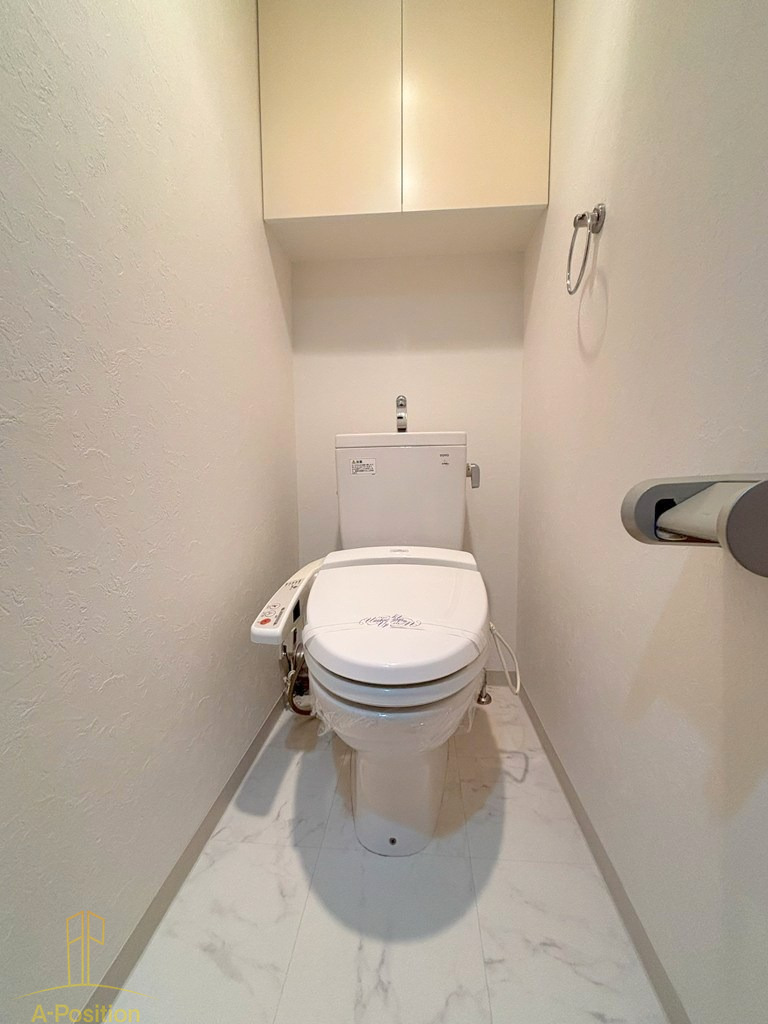 トイレ　クレストコート難波サウス