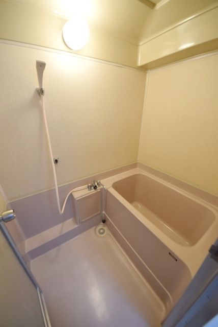 バス・シャワールーム　別部屋参考写真