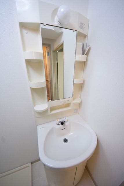 洗面設備　別部屋参考写真