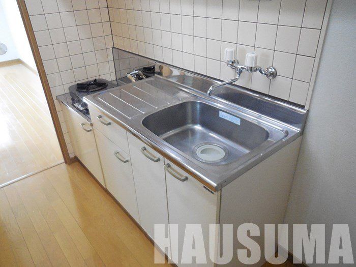 キッチン　※他号室写真使用