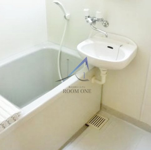バス・シャワールーム　お風呂です。