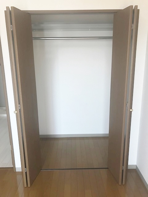 収納　洋室の収納は大きなクローゼットです☆