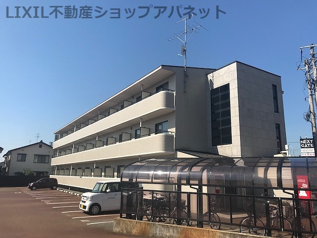 建物外観　山二ツにあるオートロック付きマンションです