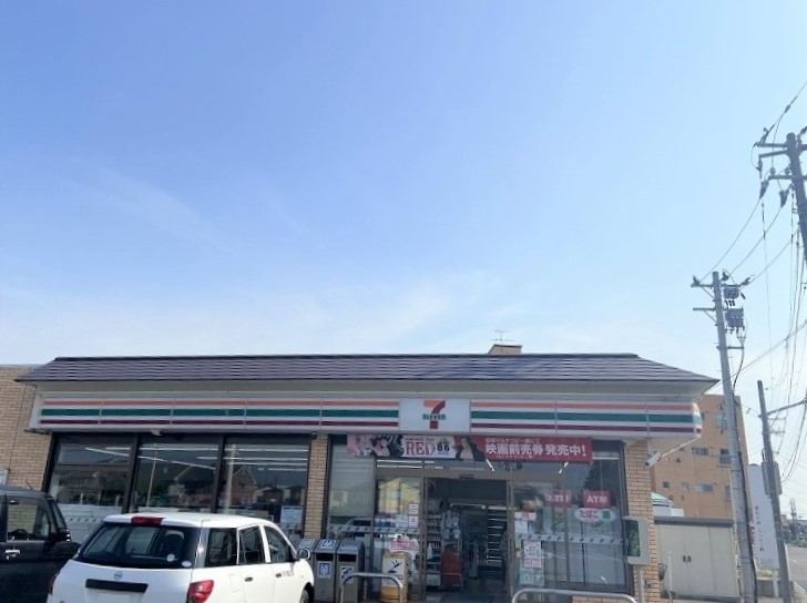 コンビニ　セブンイレブン 新潟山二ツ店（コンビニ）まで302m