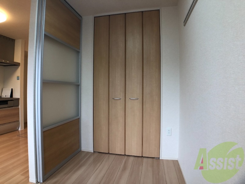 収納　収納はクローゼットです。荷物等はこちらにどうぞ。