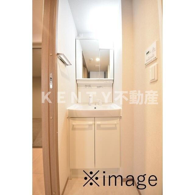 洗面設備　使いやすい洗面所です