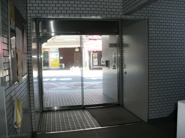 エントランス　エントランス
