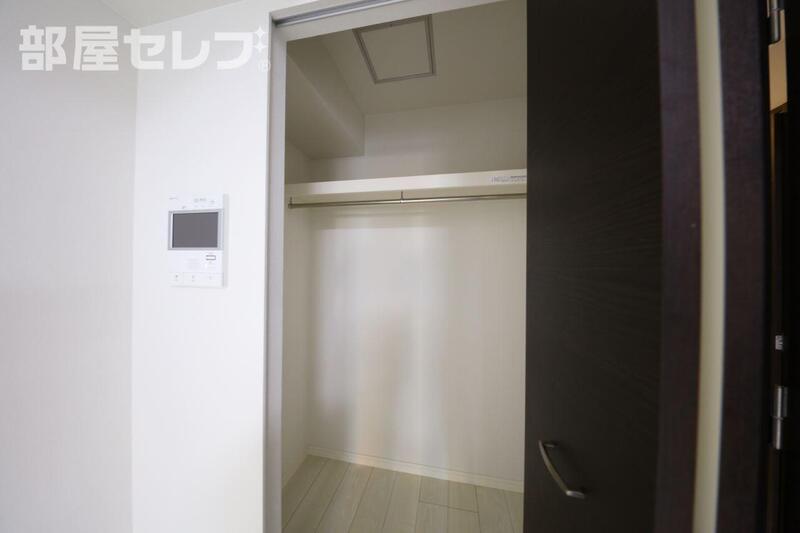 収納　２０５号室写真