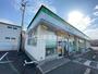 コンビニ　ファミリーマート 和歌山築港店（コンビニ）まで929m