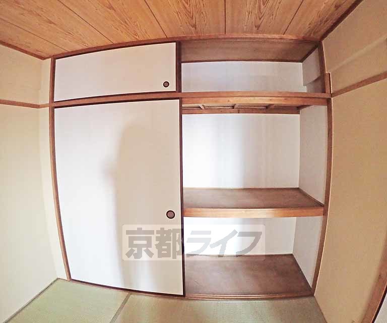 収納　たくさん入る押入れです