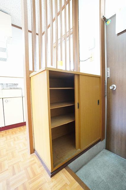新松島コーポの玄関写真