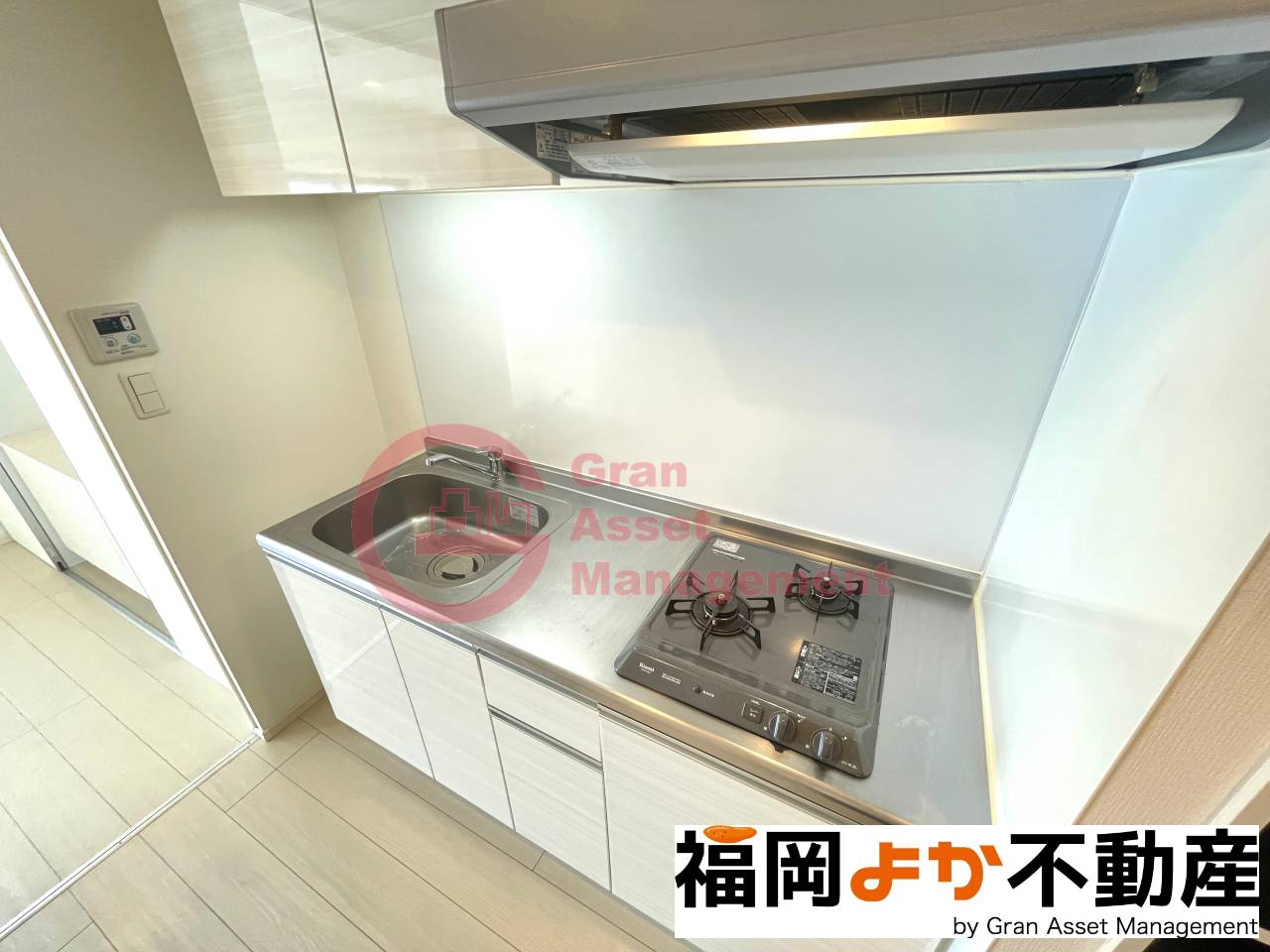 キッチン　コンパクトなキッチンで掃除もラクラク