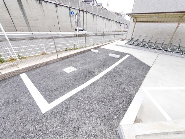 駐車場　★タウンハウジング鷺沼店まで→ＴＥＬ0448706656★
