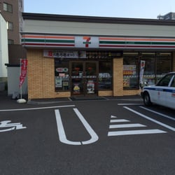 コンビニ　セブンイレブン札幌南4条店（コンビニ）まで474m