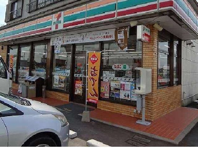 コンビニ　セブンイレブン（コンビニ）まで450m