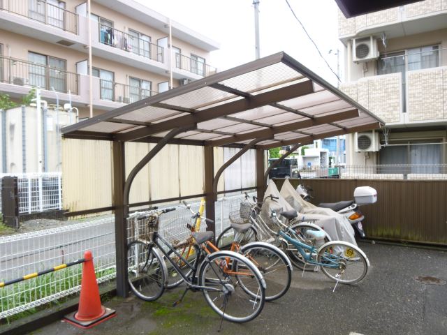 その他共有部分　屋根付き駐輪場