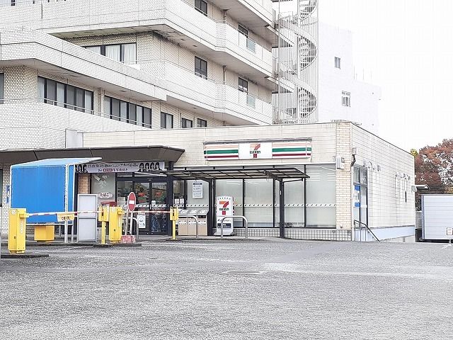 コンビニ　セブンイレブン藤元総合病院店（コンビニ）まで900m