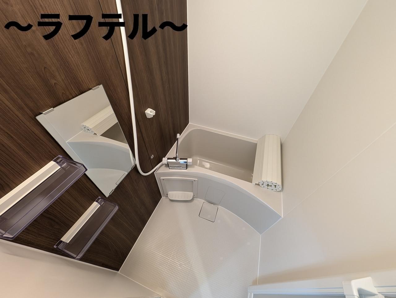 バス・シャワールーム　同メーカー施工　別部屋イメージ写真