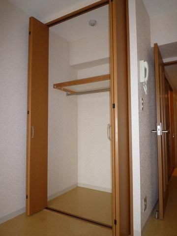 収納　クローゼット完備